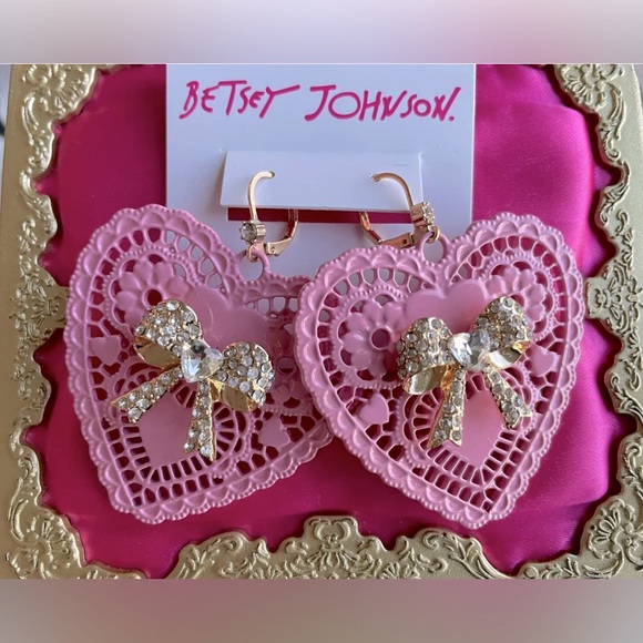 Betsey Johnson Jewelry - BNWT RARE BETSEY JOHNSON PINK METAL LACE EARRINGS FROM THE BABY CAKES COLLECTION
